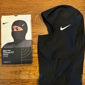 Nike pro Therma-Fit Hood